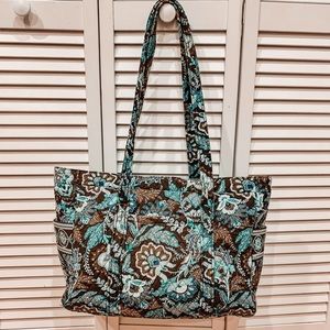 Vera Bradley — Travel bag